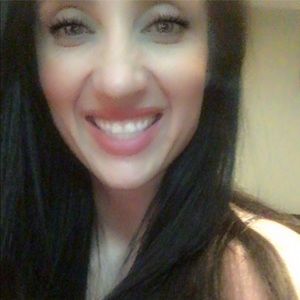 Meet your Posher, Pamela